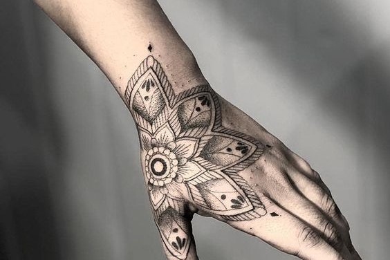 mandala tätoveering