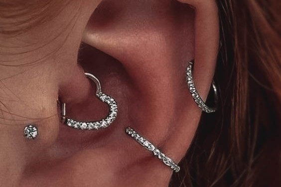 snug piercing