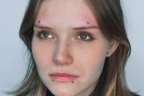 dermal piercing