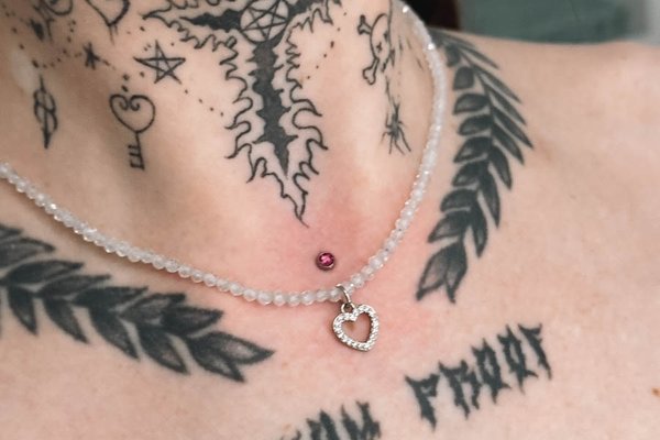 dermal piercing