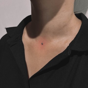 dermal piercing