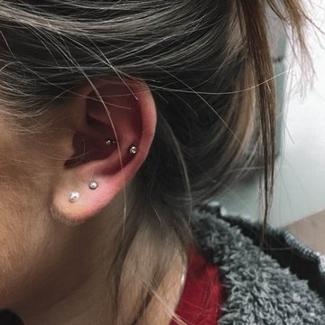 snug piercing