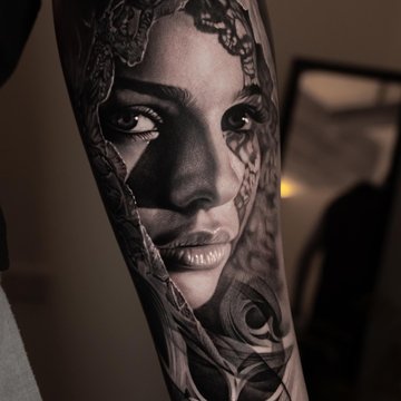 realistic tattoos