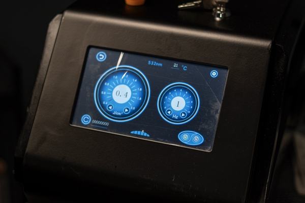 laser equipment for tattoo and permanent makeup lightening