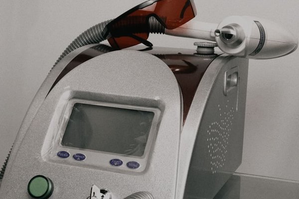 Permanentselt meigi eemaldamine laseriga Tallinnas