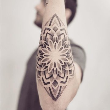 mandala tätoveering