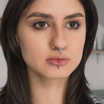 nose piercing
