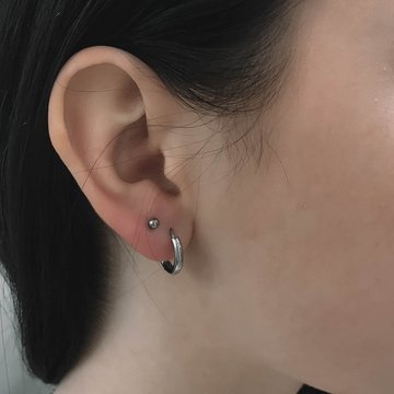 ear piercing