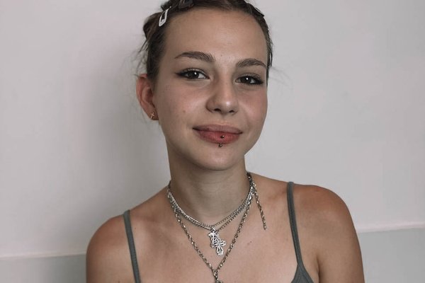 lip piercing
