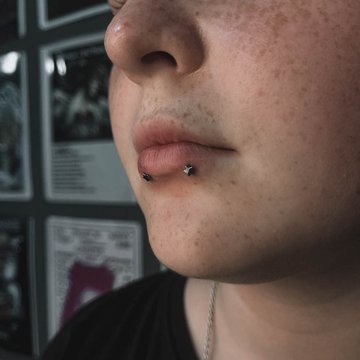 lip piercing